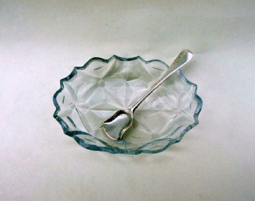 fig 1. A gorgeous 18th Century condiment dish and silver spoon.