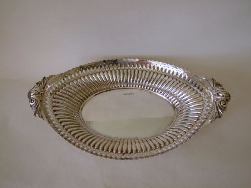 fig 1. A handsome George V silver bread basket /fruit bowl.