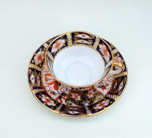 fig 1. A Crown Derby tea cup and saucer in Imari colours.