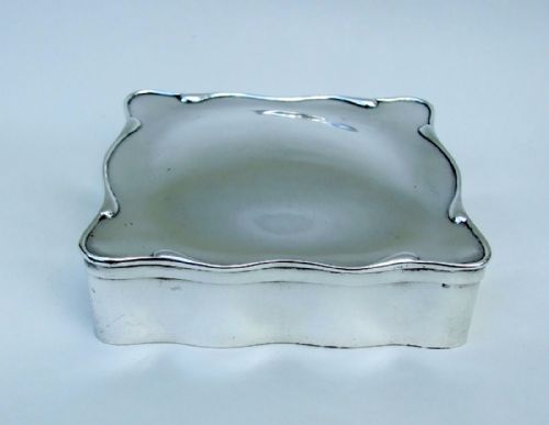 fig 1. A large George V silver jewel/ring box.