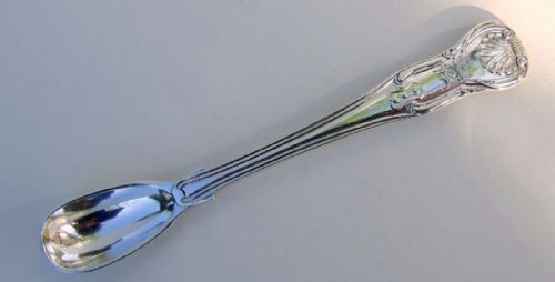 A Quality Kings Hourglass Large Silver Condiment Spoon.