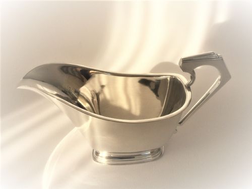fig 1. A quality large silver gravy boat in the Art Deco style.