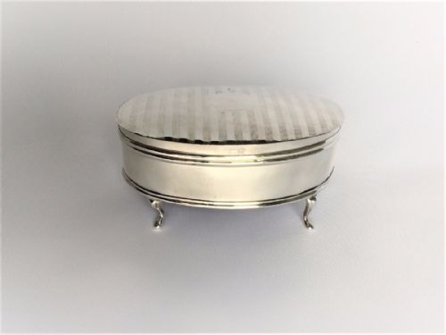 fig 1. A charming George V silver trinket box.