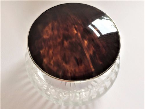 fig 1. A large silver & tortoiseshell lidded powder bowl.