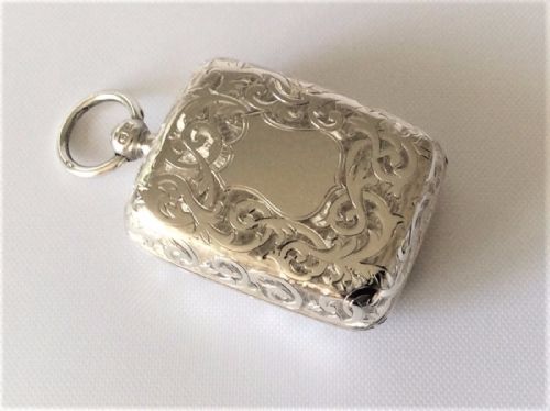 An Unusual Victorian Silver Sovereign Case.