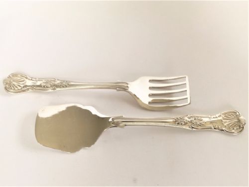 A Pair of Kings Pattern Silver Sardine Servers.