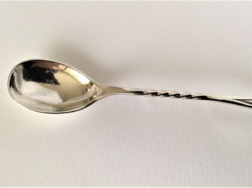 fig 1. An Onslow pattern Victorian silver mustard spoon.