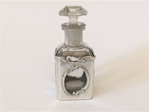 fig 1. A delightful Art Nouveau silver cased scent bottle.