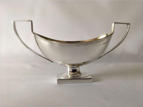 fig 1. A fine Victorian silver gilt condiment boat.