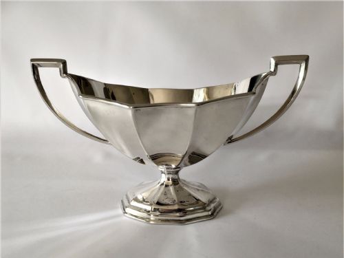 A Handsome Edwardian Twin Handled Silver Bowl.