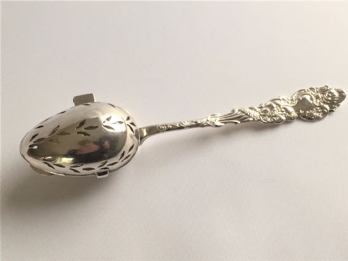 An Unusual Edwardian Silver Tea Infuser.