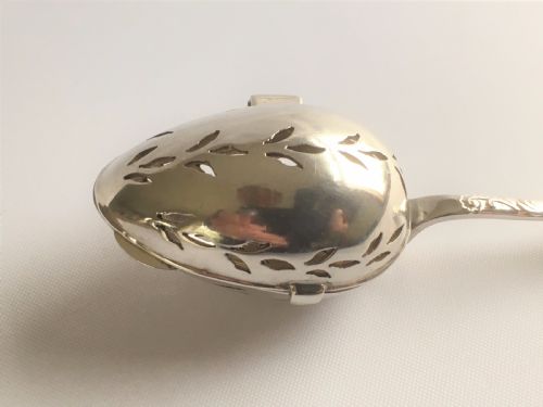 fig 1. An unusual Edwardian silver tea infuser.
