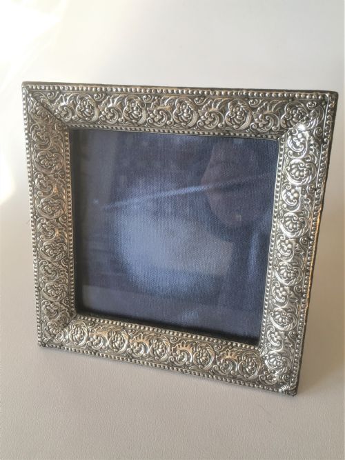 fig 1. AN attractive Victorian silver photo frame.