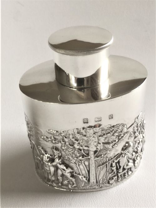 fig 1. A superb Edwardian scenic silver tea caddy