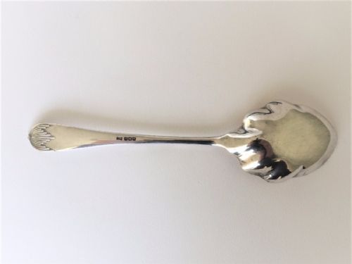 fig 2. A gorgeous boxed silver dessert serving duo