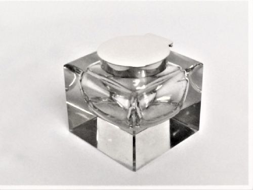 fig 1. A George V silver mounted inkwell