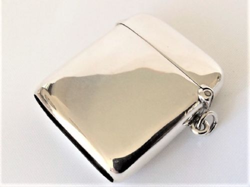 A Stylish Edwardian Silver Vesta
