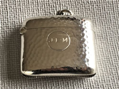 fig 1. An Arts & Crafts hammered Edwardian silver vesta