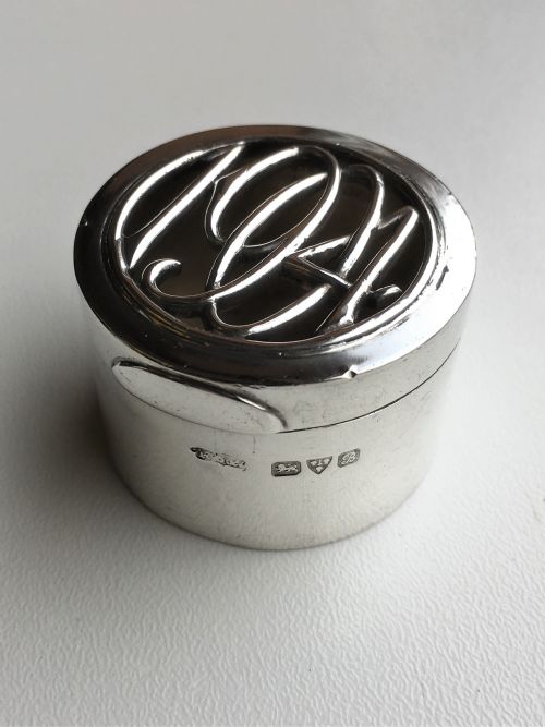A Small Edwardian Silver Pot Pouree Box