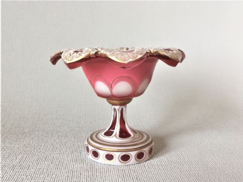 fig 1. A gorgeous Bohemian overlay white & cranberry salt tub