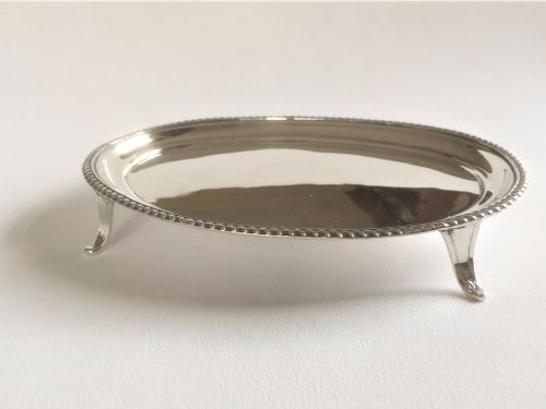 fig 1. A Georgian revival silver teapot stand