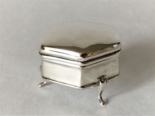 fig 1. A delightful small Chester silver trinket box