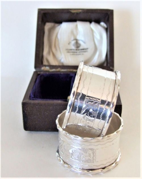 fig 1. An attractive pair of boxed silver napkin rings