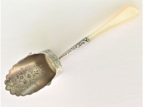 A Pretty Victorian Silver Gilt Caddy Shovel