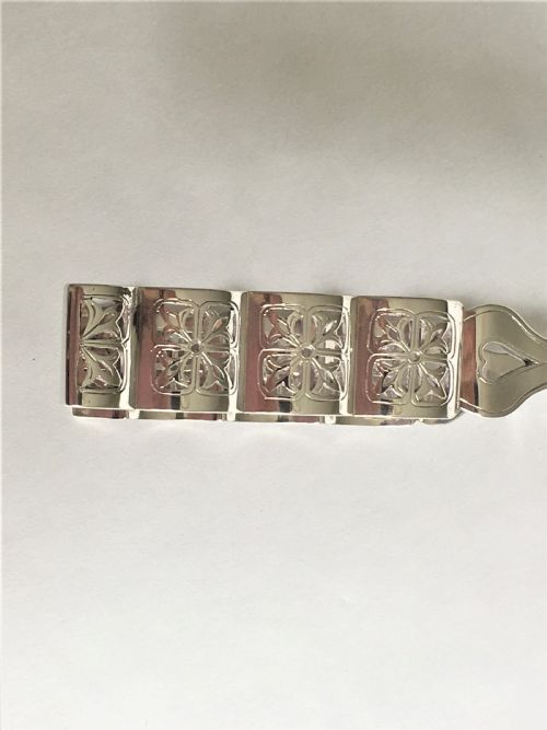 fig 1. A fabulous pair of Victorian silver asparagus tongs