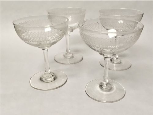 A Set of 4 Victorian Etched Champagne Bowls