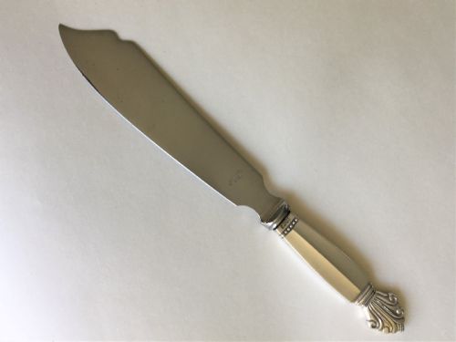 A Superb Georg Jensen Silver Serving Slice