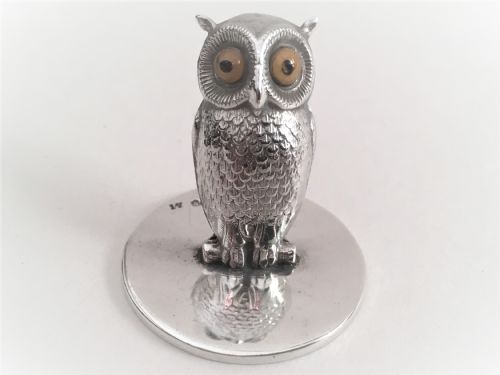 A Wonderful Sampson Morden Silver Owl Card Holder