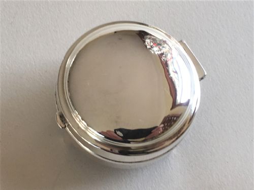 fig 1. A diminutive silver trinket/ring box 