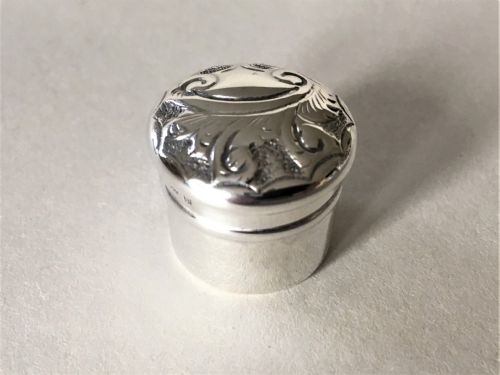 A Pretty Edwardian Small Silver Pill Box