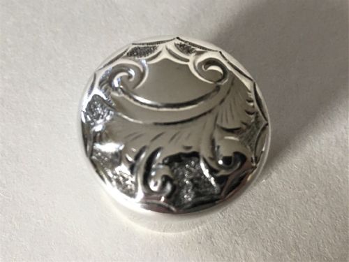 fig 1. A pretty Edwardian small silver pill box