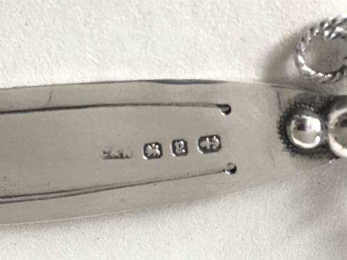 fig 1. A Victorian silver novelty dagger bookmark