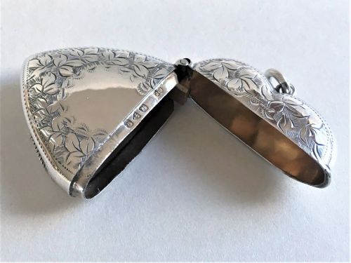 fig 1. A Chester silver Victorian heart vesta