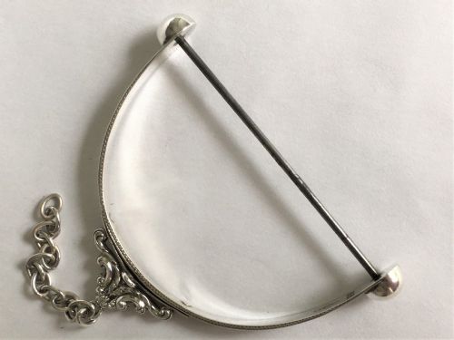 fig 1. A Victorian novelty stirrup silver cotton holder