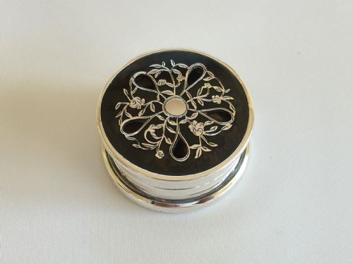 fig 1. A gorgeous silver & tortoiseshell pot pouree box