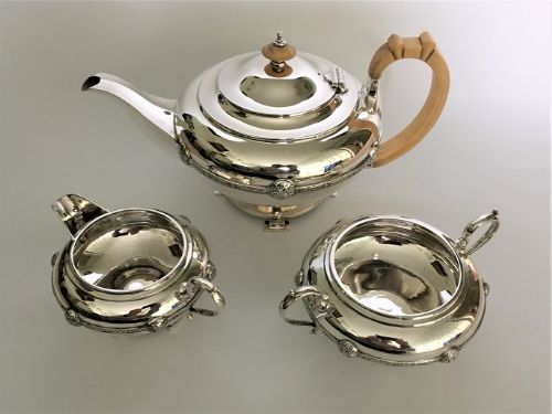 A Superior Quality Arts & Crafts Silver Tea Set