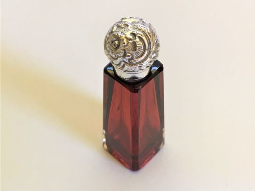 fig 1.  A lovely Victorian silver & cranberry scent bottle