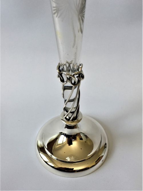 fig 1. A fabulous William Comyns silver & bird engraved stem vase