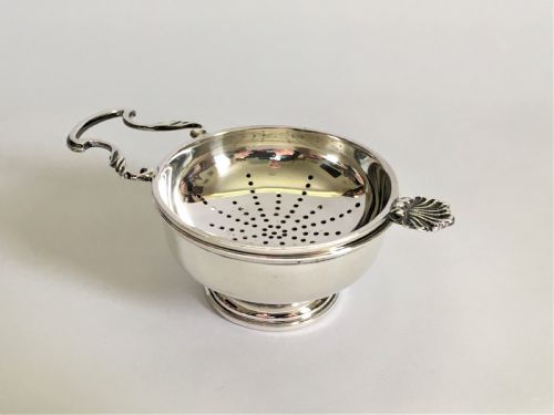 A William Comyns Silver Tea Strainer & Drip Cup
