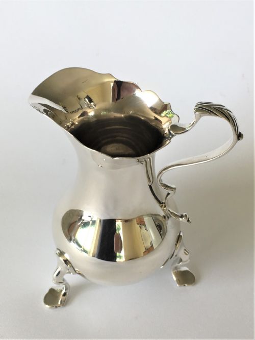 fig 1. A lovely Chester silver Edwardian cream jug