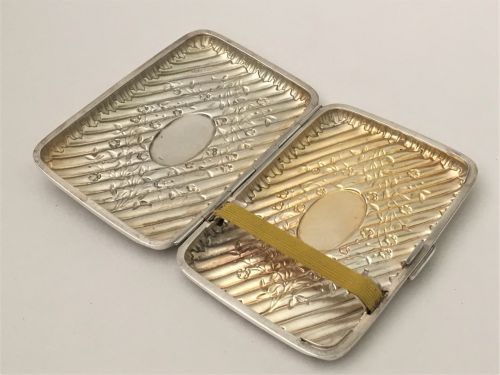 fig 1. An outstanding quality Victorian silver cheroot case