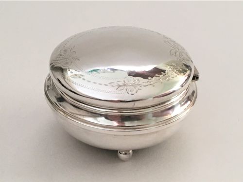 A Pretty Ribbon & Flower Engraved Silver Trinket Box