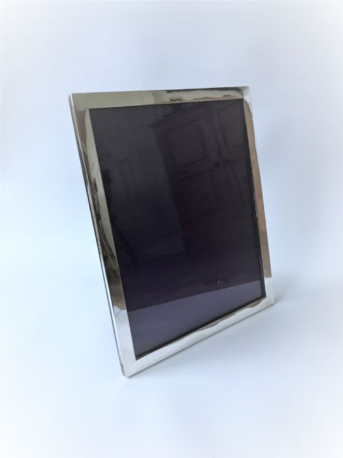 fig 1. A large rectangular silver photo frame