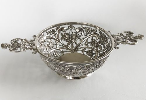 fig 1.  A gorgeous Victorian silver pierced trinket dish