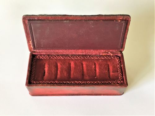 fig 1. A charming Edwardian silver mounted ring box