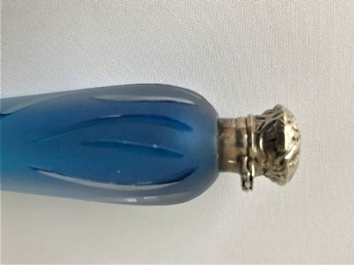 fig 1. A superb Victorian silver & satin glass scent flask
